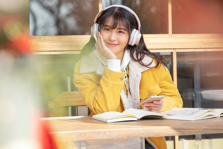 菲律賓凱迪雷拉大學在職研究生上課方式