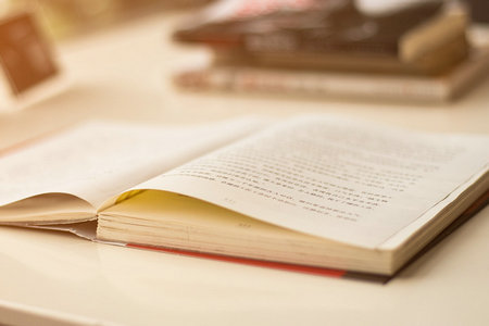 世界經濟同等學力學費