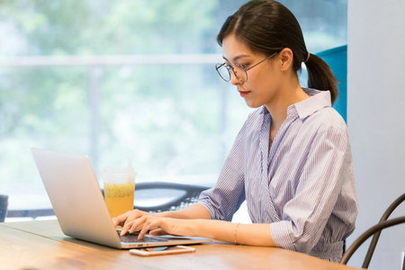 無線電物理在職研究生報考人群