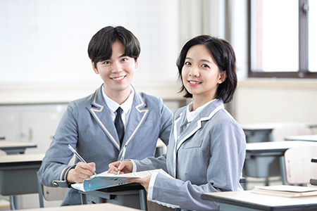 華東師范大學在職研究生有哪些報考類型？