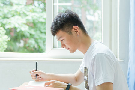 雙證在職研究生的考試時間