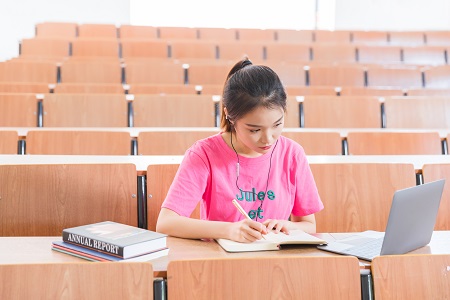 標??題* 報考廈門大學同等學力需要提交哪些資料？