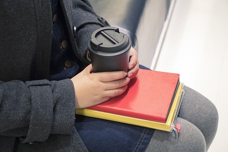 大連大學在職研究生入學門檻高嗎？