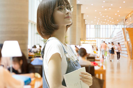 報考西班牙武康大學(xué)國際碩士會影響工作嗎