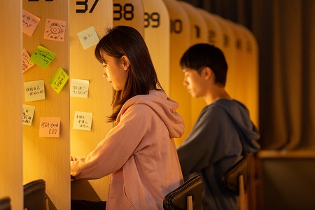 成人本科可以報(bào)考北京理工大學(xué)在職研究生嗎？