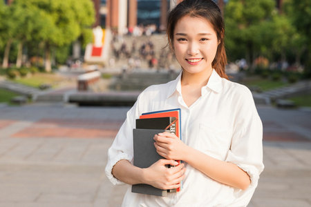 哲學高級研修班需要辭去工作嗎 哲學高級研修班需要辭去工作嗎