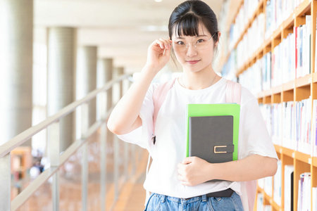 凝聚態物理在職研究生學制學費