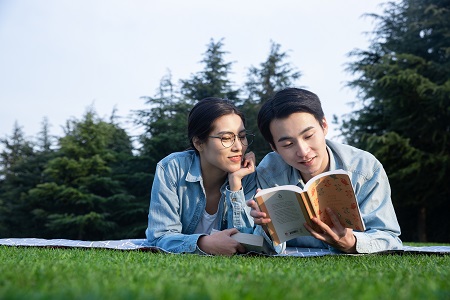 辭職可以報考錦州醫科大學在職研究生嗎？