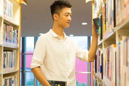 北京電影學(xué)院在職研究生報考條件 北京電影學(xué)院在職研究生報考條件