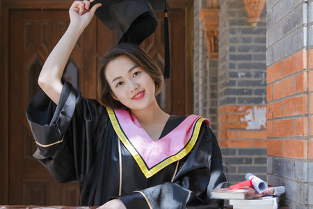 國際貿(mào)易經(jīng)濟合作研究院在職研究生報考條件