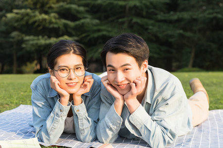 在職研究生報名定向還是非定向