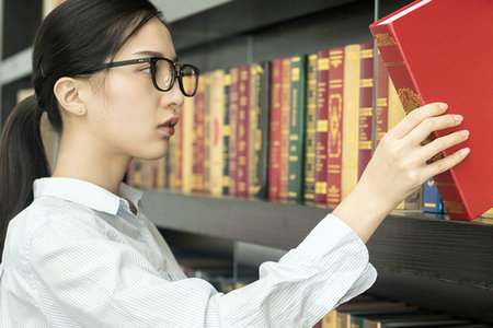 在職研究生定向委培含義