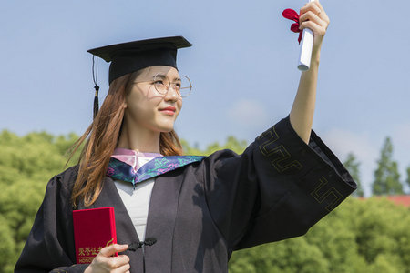 成人本科可以報考研究生嗎