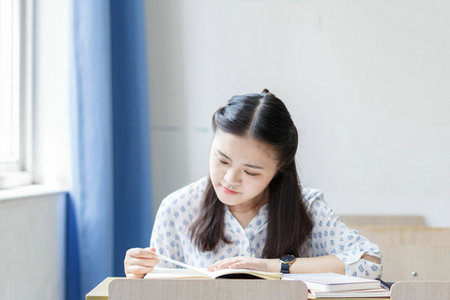 歐洲高校聯(lián)盟國(guó)際博士報(bào)名及考試時(shí)間