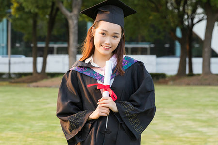 法國里昂IDRAC高等商業管理學院國際博士報名及考試時間 法國里昂IDRAC高等商業管理學院國際博士報名及考試時間