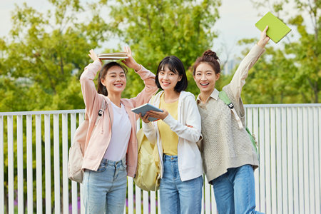 在職人員報考西班牙赫羅納大學國際碩士會影響工作嗎