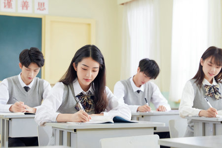 學(xué)碩與專碩怎么選 學(xué)碩與專碩怎么選