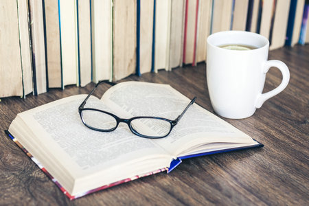 外國(guó)語(yǔ)言學(xué)及應(yīng)用語(yǔ)言學(xué)在職研究生報(bào)考條件 外國(guó)語(yǔ)言學(xué)及應(yīng)用語(yǔ)言學(xué)在職研究生報(bào)考條件