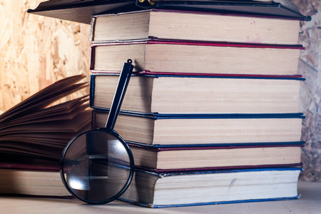 廣播電視藝術(shù)學(xué)在職研究生報(bào)考條件