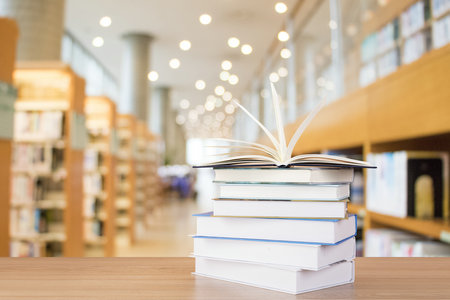 金融管理中外合辦報考人群