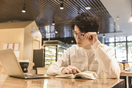 意大利米蘭理工大學國際博士證書