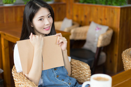 上海大學(xué)非全日制研究生學(xué)費一覽表 上海大學(xué)非全日制研究生學(xué)費一覽表