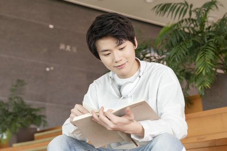 美國加州多明尼克大學(xué)報(bào)名及考試時(shí)間