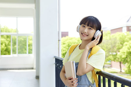 法國里昂IDRAC高等商業管理學院國際博士學費 法國里昂IDRAC高等商業管理學院國際博士學費