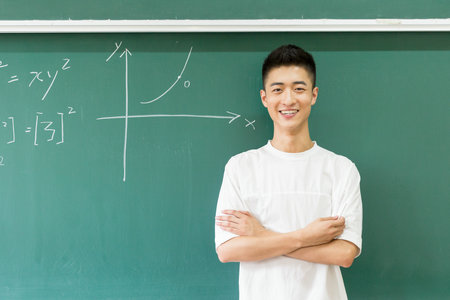 新疆財(cái)經(jīng)大學(xué)MBA學(xué)費(fèi)一覽表 新疆財(cái)經(jīng)大學(xué)MBA學(xué)費(fèi)一覽表