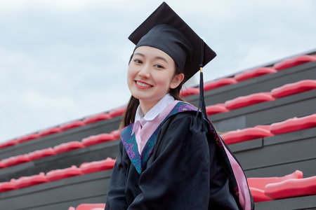 西班牙巴塞羅那大學(xué)國際博士畢業(yè)獲得什么證書