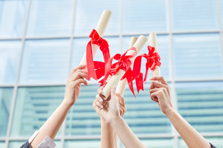 渤海大學MF畢業獲得什么證書