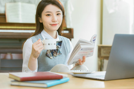 東北師范大學在職研究生考試考什么科目