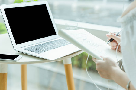 西班牙巴塞羅那大學國際碩士學費一覽表