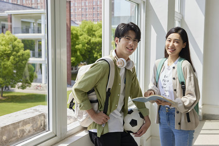 香港亞洲商學(xué)院國際博士報(bào)考條件