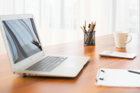 英國密德薩斯大學考試考什么科目