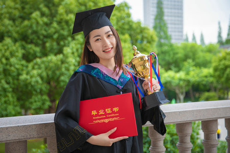 西南民族大學非全日制研究生報考條件2025年