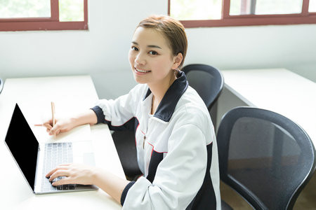 長江商學院同等學力申碩報名入口2025年