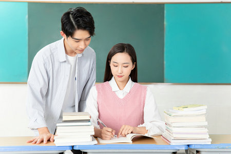 EU商學院國際博士考試科目