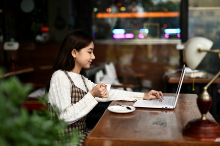 荷蘭商學(xué)院國際博士考試科目