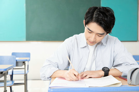 南京工業大學在職研究生報名入口