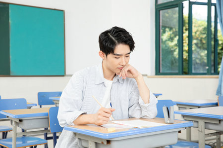 學科教學（體育）非全日制研究生報考條件