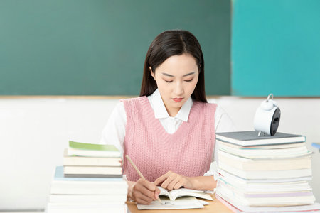 中央民族大學在職研究生報名入口