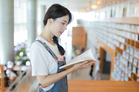 英國(guó)威爾士三一圣大衛(wèi)大學(xué)復(fù)試