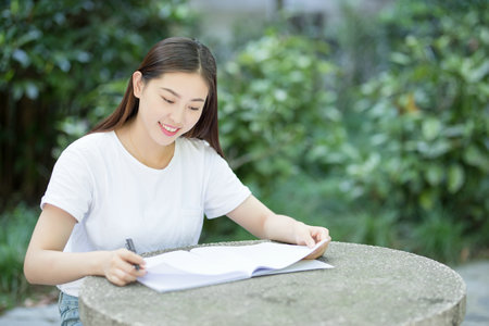 英國薩福克大學(xué)復(fù)試 英國薩福克大學(xué)復(fù)試