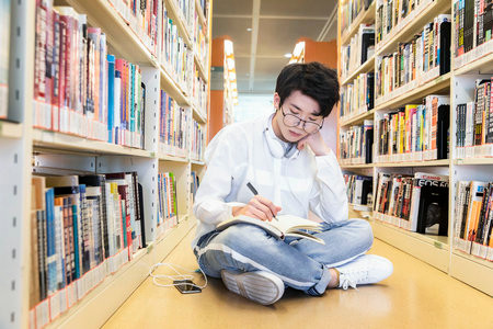 內(nèi)蒙古大學(xué)非全日制研究生復(fù)試怎么準(zhǔn)備？