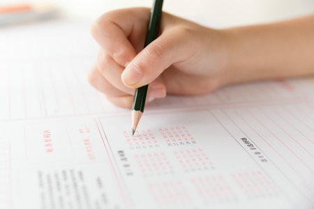 合肥工業(yè)大學(xué)金融專碩怎么查詢成績？