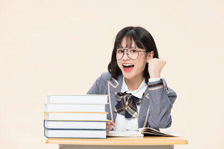 陜西工商管理碩士學院EMBA怎么能提升成績？