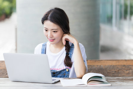 上海海事大學EMBA考試分數線是固定的嗎