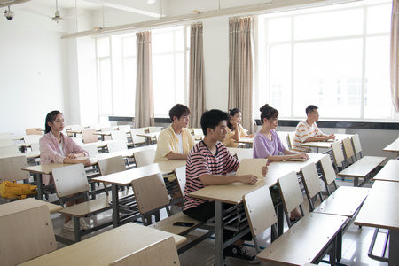 華北電力大學(xué)MPAcc分?jǐn)?shù)線每年是固定的嗎？