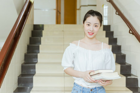 湖南大學MPA分數線每年是固定的嗎